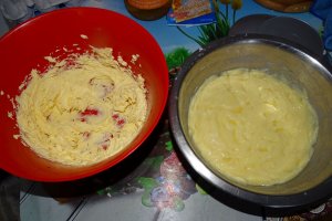 Desert prajitura cu crema de vanilie si crema de nuci