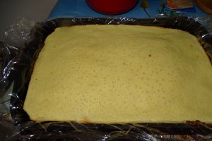 Desert prajitura cu crema de vanilie si crema de nuci