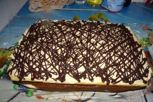 Desert prajitura cu crema de vanilie si crema de nuci