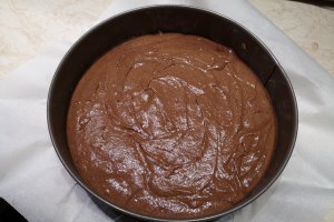 Desert tort cu ciocolata si zmeura
