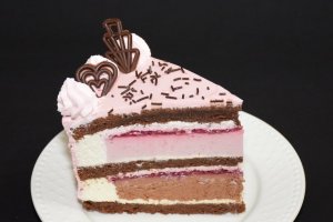 Desert tort cu ciocolata si zmeura