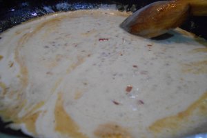 Mancare de pastai galbene, cu sos alb