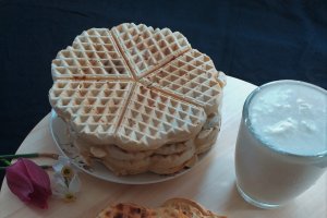 Waffe aperitiv cu masline