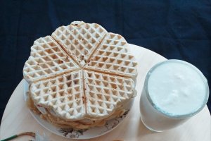 Waffe aperitiv cu masline