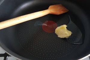 Supa crema de usturoi