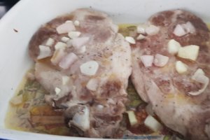 Cotlete de porc gratinate la cuptor