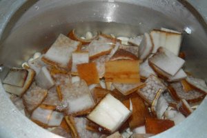 Ciorba de fasole uscata cu afumatura