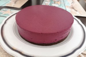 Desert tort cu afine si jeleu de zmeura