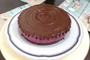 Desert tort cu afine si jeleu de zmeura