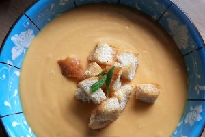 Supa crema de cartof dulce