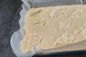 Reteta rapida si delicioasa de prajitura cu iaurt si branza dulce