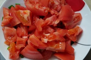 Salata cu rosii si branza fetta greceasca