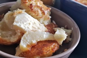 Desert gratin de mere cu nuca de cocos