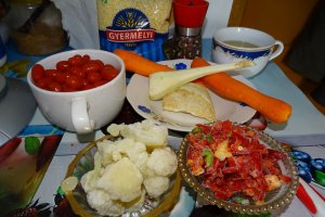 Supa de legume cu paste litere