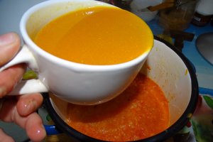 Supa de legume cu paste litere