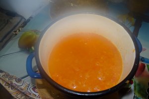 Supa de legume cu paste litere