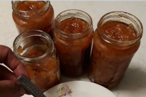 Dulceata de gutui confiate