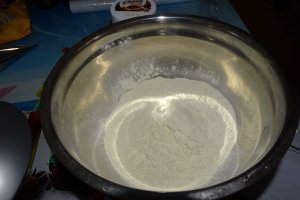 Desert coji de rulouri, umplute cu diverse creme