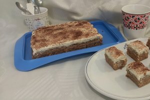 Desert prajitura cu mere si crema mousseline