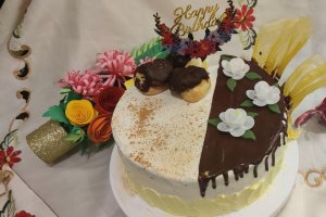 Desert tort profiterol cu ciocolata si portocale