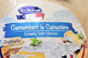 Ciuperci umplute cu Camembert si cabanos