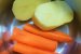 Salata de conopida cu iaurt, morcov si salam crud-uscat-3