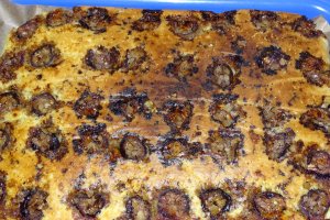 Desert prajitura cu prune, nuci si crema de vanilie