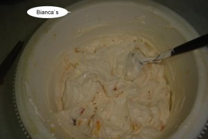 Tarta racoritoare cu piersici
