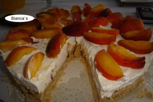 Tarta racoritoare cu piersici