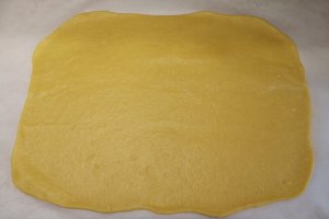 Desert prajitura cu mere si aluat fraged