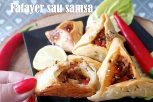 Aperitiv Fatayer sau samsa cu ardei si carne tocata