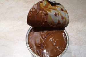 Desert prajitura cu nuci si crema caramel