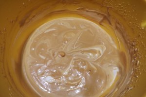 Desert prajitura cu nuci si crema caramel