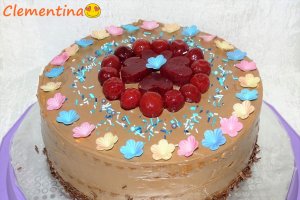 Desert tort cu jeleu de visine