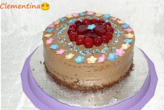 Desert tort cu jeleu de visine