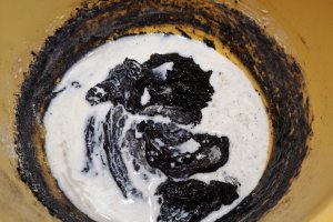 Desert prajitura cu ciocolata, caramel si mascarpone