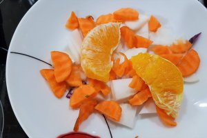 Salata cu somon afumat si portocala