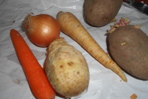 Ciorba de legume cu afumatura
