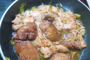Pate cremos, de casa, cu ficatei si  piept de pui