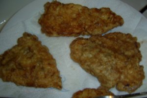 Salata de pui cu rosii si porumb