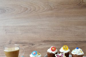 Desert briose cu ciocolata si crema cu aroma de lamaie