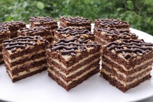 Desert foi cu miere, cacao si crema caramel
