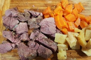 Ciorba de gascan cu legume si mazare verde