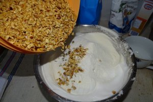 Desert cu ciocolata, zmeura si caise