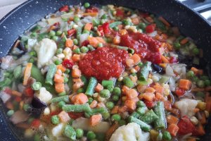 Paste cu legume, ton si mozzarella