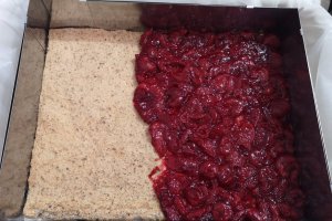Desert prajitura cu visine si ciocolata