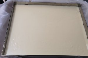 Desert prajitura cu visine si ciocolata