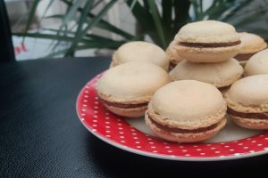 Desert macarons cu ciocolata (reteta nr. 400)