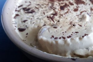 Desert panna cotta cu cafea si ciocolata