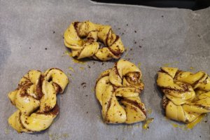 Desert Chocolate babka buns